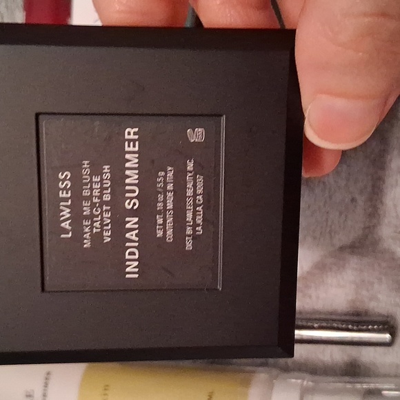 Makeup Lot - Picture 9 of 12